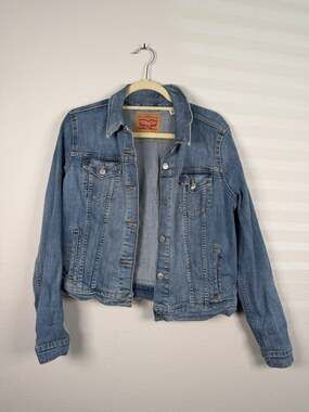 Levi's Blue Medium Blue Wash Denim Original Trucker Jean Jacket Women's XL